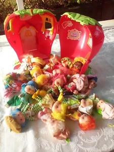 Vintage preowned lot Strawberry Shortcake Figures Dolls House all in pics - Picture 1 of 7