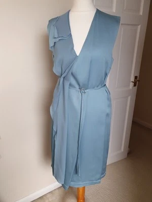 Vestido midi de seda azul diseñador CNC de Disfraz Nacional Talla 42 con diseño de volantes Foto 1 de 4