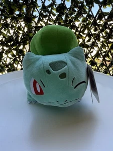 NWT Pokemon Plush BULBASAUR Banpresto EYE WINK STUFFED 12" TALL BY 14" LONG - Bild 1 von 3
