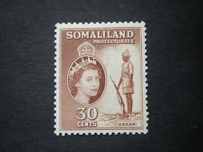Somaliland Protectorate QEII 1953 30c reddish brown SG141 MM - Image 1 of 2