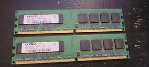 Elpida 2 x 2 GB PC2-6400U-666 2Rx8 - Bild 1 von 1