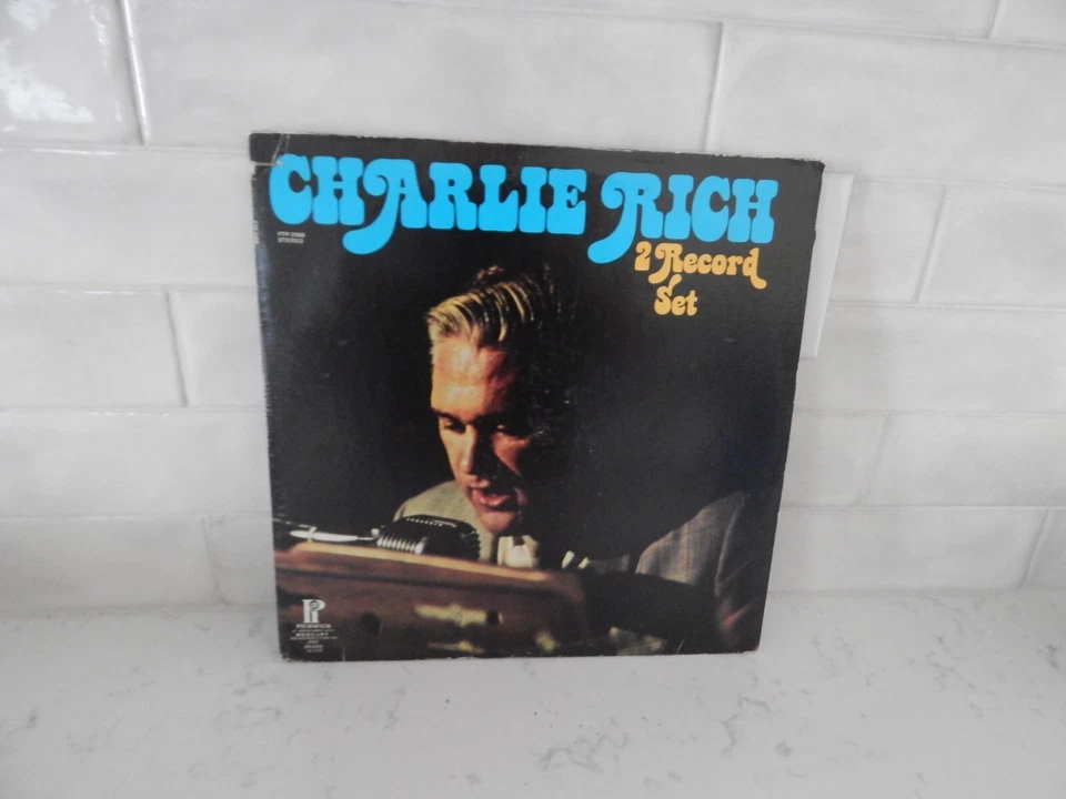Charlie Rich: Sings 18 Songs For Beautiful Girls  12"  33 RPM     DOUBLE  LP - Image 1 of 2