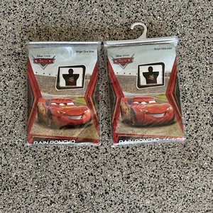 2 Disney Cars Lighten McQueen vinyl Rain Poncho Boys one size - NEW - Picture 1 of 2