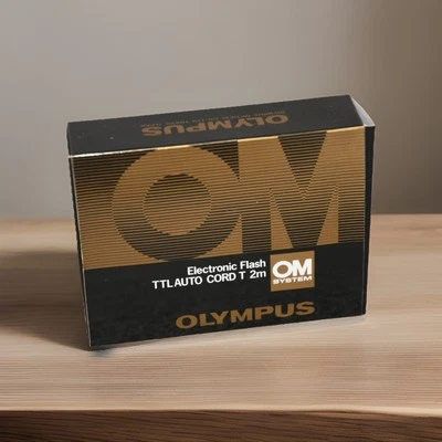 Olympus TTL Auto Cord T, 2m for OM System Cameras - Electronic Flash - Image 1 of 3