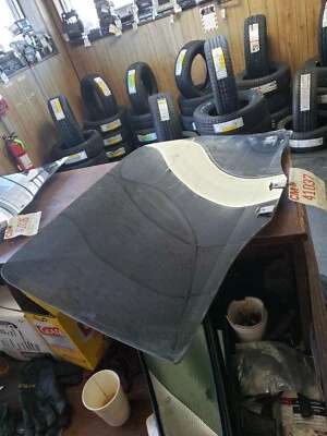 Mazda Tribute 2003 2004 2005 2006 ventana puerta cristal lado del pasajero trasero derecho  Foto 1 de 2