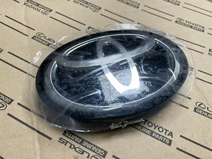 Toyota Camry Emblem 2021 Front Grille Logo Radar OEM 90975-A2009 - Picture 1 of 2