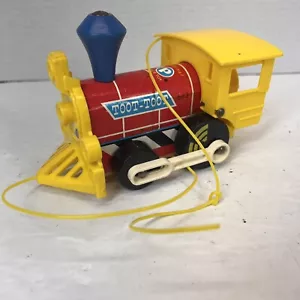 Vintage 1964 Fisher Price Toot Toot Train Pull Toy 643 - Picture 1 of 4