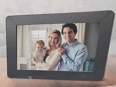 NEW eco4life 10.1" WiFi Digital Photo Frame with Photos/Videos sharing - CPF1026 - Image 1 of 4