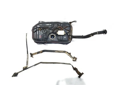 1991 1992 1993 1994 1995 1996 Suzuki Sidekick OEM Fuel Tank 4WD MFl - Image 1 of 4