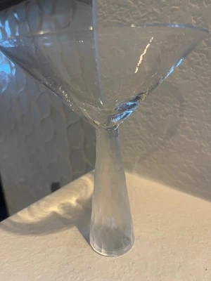 Vidrio Martini grande transparente Artland Prescott con base de vástago de panal esmerilado 14 oz Foto 1 de 3