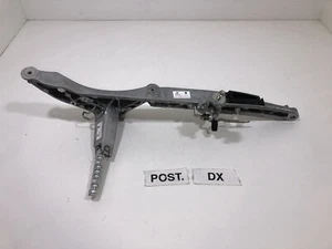 Plataforma Trasera Derecha YAMAHA T-MAX 530 SX 2017 Pedal Reposapiés - Imagen 1 de 10