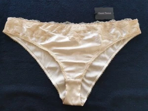 CHANTAL THOMASS SLIP TAILLE 46 MODELE AUX PAYS DES DELICES 72% SOIE REF 0057 - Picture 1 of 2