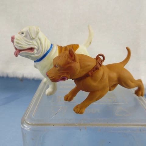 Homies Hood Hounds Dog Figurine Lot of 2 Dogs Pit Bull Dog White Brown Cover