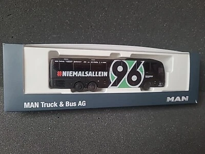 MAN Lion's Coach L Hannover 96 Saison 2018/19 Mannschaftsbus Rietze 74826 - Bild 1 von 4