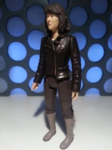 Doctor Who Sarah Jane Smith Monster of Peladon Classic 5" Figure - Picture 1 of 6