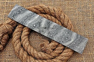HUNTEX Forged Damascus Steel 255mm Twist Pattern Blank Blade Billet Knife Making - Picture 1 of 6