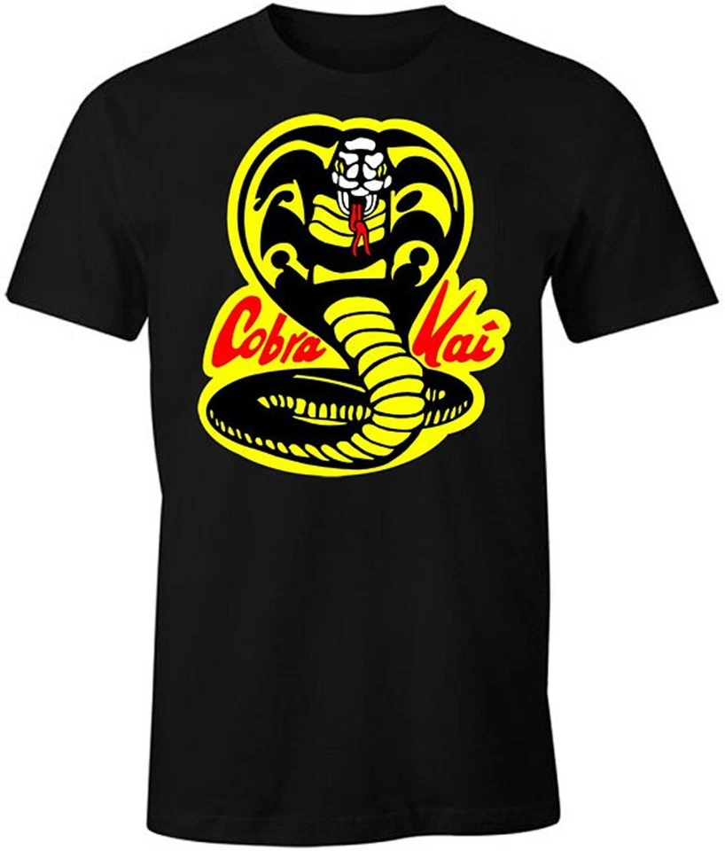 Camisa Cobra Kai Camiseta Logo Calcomanía Parche Regalo Equipo Mercancía Mujeres Hombres Ropa Foto 1 de 1