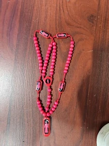 Santa Muerte  Rosario de Madera Rojo Red Rosary - Picture 1 of 2