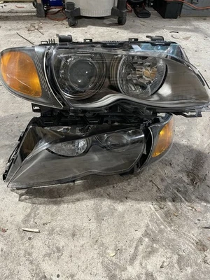 M-SPORT 02-05 BMW E46 Sedan 325I 328I 330I Xenon HID Headlights PAIR Left Right - Image 1 of 4