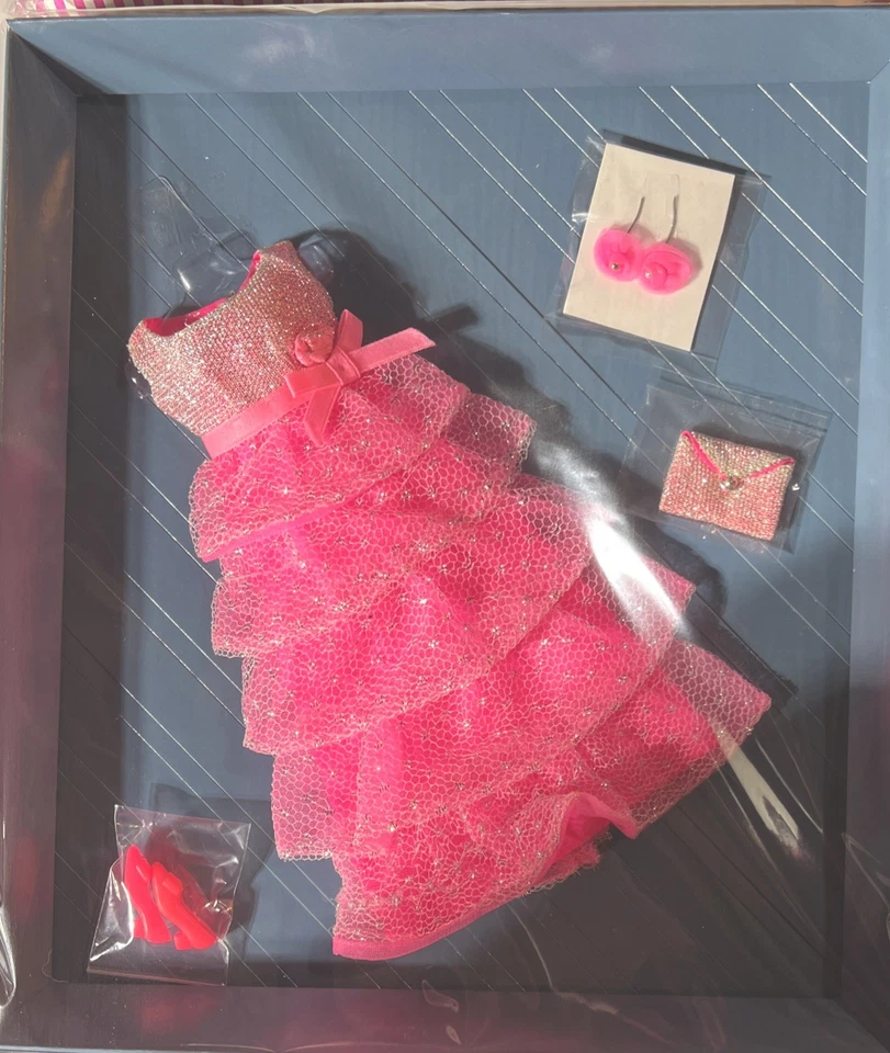 Vintage Barbie Romantic Ruffles #1871 Dress COMPLETE - Image 1 of 1
