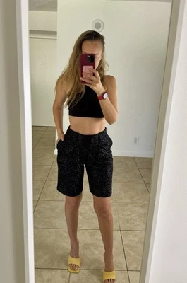 EXPRESS Women’s High Waisted Sequin Fussy Bermuda Shorts Black Size 2 - Image 1 of 4