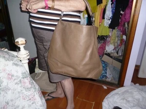Oroton Hobo Leather bag large - Picture 1 of 1