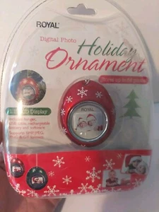 Digital Photo Holiday Ornament LCD Display Stores Up to 56 Photos (PF11) - Picture 1 of 5