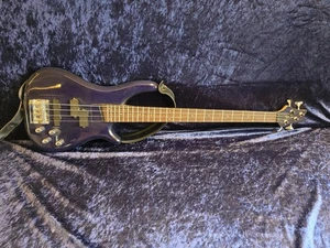 Bajo Ken Rose E - Imagen 1 de 10