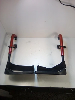 Reposapiés para silla de ruedas Ki Mobility Catalyst 5 con lazo para el talón de 13" a 17" de longitud WC8 Foto 1 de 4