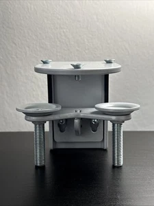 Humanscale Clamp Mount - Photo 1/10