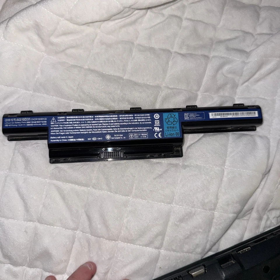 宏碁AS10D31笔记本电脑电池10.8v 4400mAh锂离子电池适用于宏碁 — 第 1/4 张图片