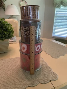 4 BRANDNEUE ROLLEN DEKORATIVES BAND FÜR GESCHENKE, BASTELN, DEKOR 2,5" & 5" BREIT - Bild 1 von 12