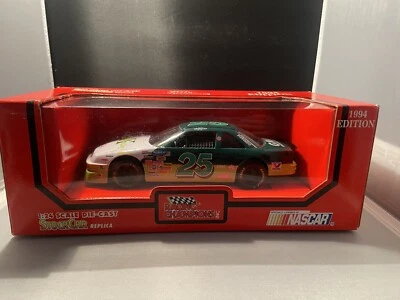 Edición 1994 Racing Champions GMAC Ken Schrader #25 escala 1:24  Foto 1 de 4