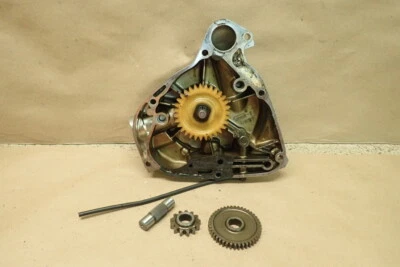 Yamaha Royal Star Boulevard XVZ1300AL 1999 bomba de agua con conjunto de engranajes 4Nk01 Foto 1 de 4