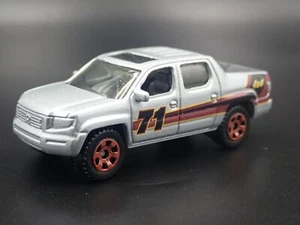 2006-2014 Honda Ridgeline Camioneta Pickup Con / Enganche 1:64 Escala Coche - Imagen 1 de 8