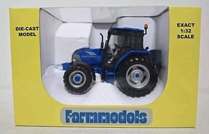 Universal Hobbies 1:32 McCormick CX105 2391 Diecast Model Farm Tractor Blue - Picture 1 of 2
