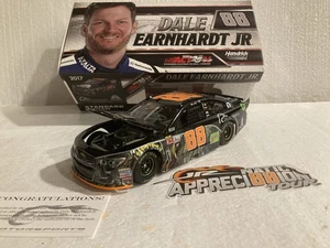 DALE EARNHARDT JR 2017 #88 AXALTA/DUCKS UNLIMITED CHEVROLET SS 1/24 AUTOGRAPHED - Picture 1 of 18