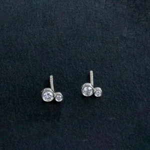 950 Platinum 0.12 Ct Natural Diamond Minimalist Stud Earrings-For Mother's Day - Picture 1 of 4