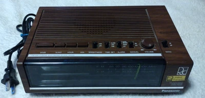 VINTAGE Panasonic RC-6050 AM/FM Alarm Clock Radio Tested  - Image 1 of 4