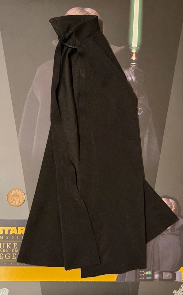Hot Toys Star Wars Luke Skywalker DE CMS019 Black Cloak loose 1/6th scale - Image 1 of 1
