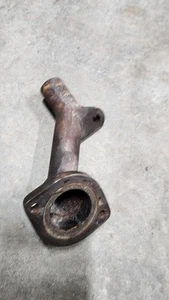 Ford 961 Traktor Thermostatgehäuse 501,600,601,800,801,900,901,2000,4000 - Bild 1 von 8