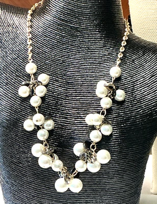 INC Collar Dorado Negro Mancha Lucita Imitación Perla Grueso Racimo Gargantilla Lote 61 Foto 1 de 3