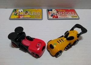 DISNEY Wild Racers Pack Mickey Pluto coche fundido a presión con placas de tocador - Imagen 1 de 7