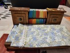 ensemble de livres pour maison de poupée 1:12 ou DIORAMA papier ou bois au choix