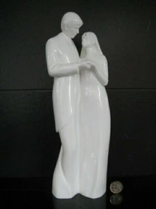 ROYAL DOULTON ENGLAND IMAGE FOREVER YOURS HN4870 WEDDING FIGURE WHITE BONE CHINA - Picture 1 of 11