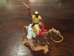 Timpo Arab/ Desert Warrior - Yellow/ Red Camel Rider Legs - Very Rare - 1970's - Picture 1 of 1