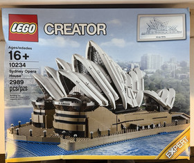 LEGO Creator Expert: Sydney Opera House (10234) - Used Complete