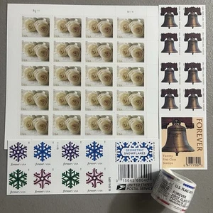 FOREVER BRIEFMARKEN 160 USPS Blätter WEIHNACHTSKARTE Schneeflocken Flagge Rosen - Bild 1 von 5