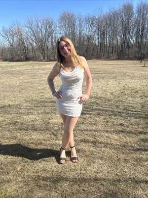 Mini Vestido Windsor Keira Imitación Perla Tirantes Espalda Abierta Blanco  Foto 1 de 4