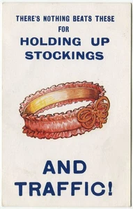 SOSTENIENDO MEDIAS Y TRÁFICO - Tarjeta Postal Saucy Cómic Bamforth Nº 2251 - Imagen 1 de 2